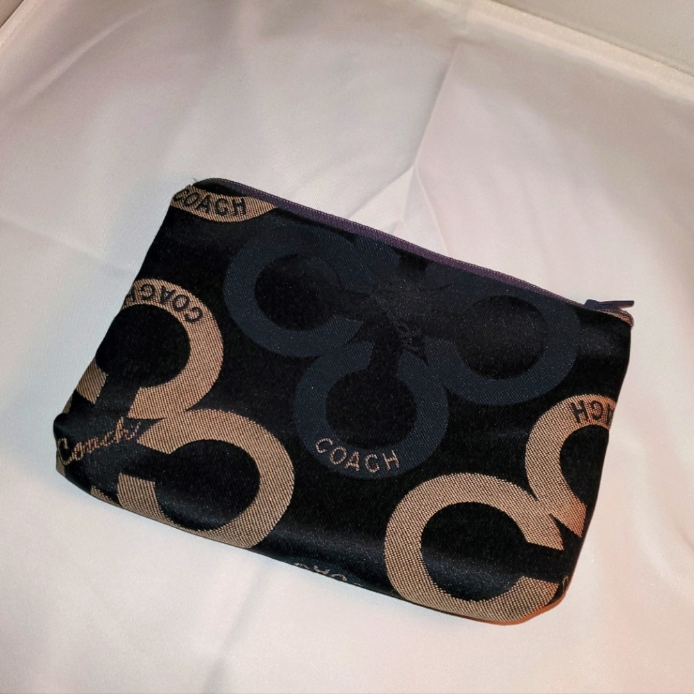 Coach zipper pouch